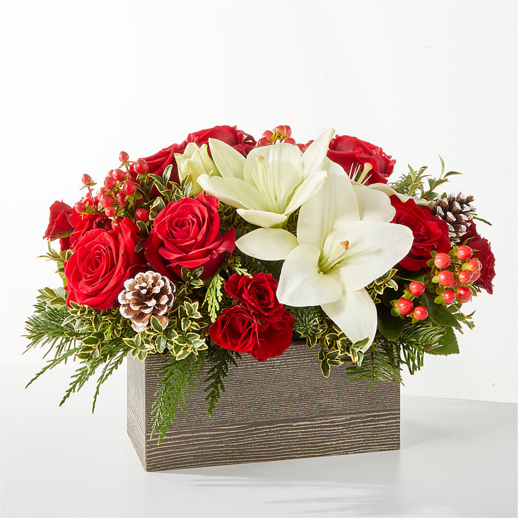Snowy Wonderland Bouquet – MOORE'S FLOWERS & GIFTS, Fayette AL