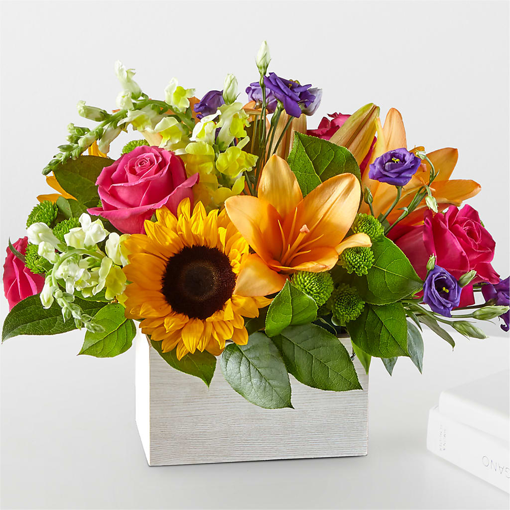 Best Day Box Bouquet – MOORE'S FLOWERS & GIFTS, Fayette AL