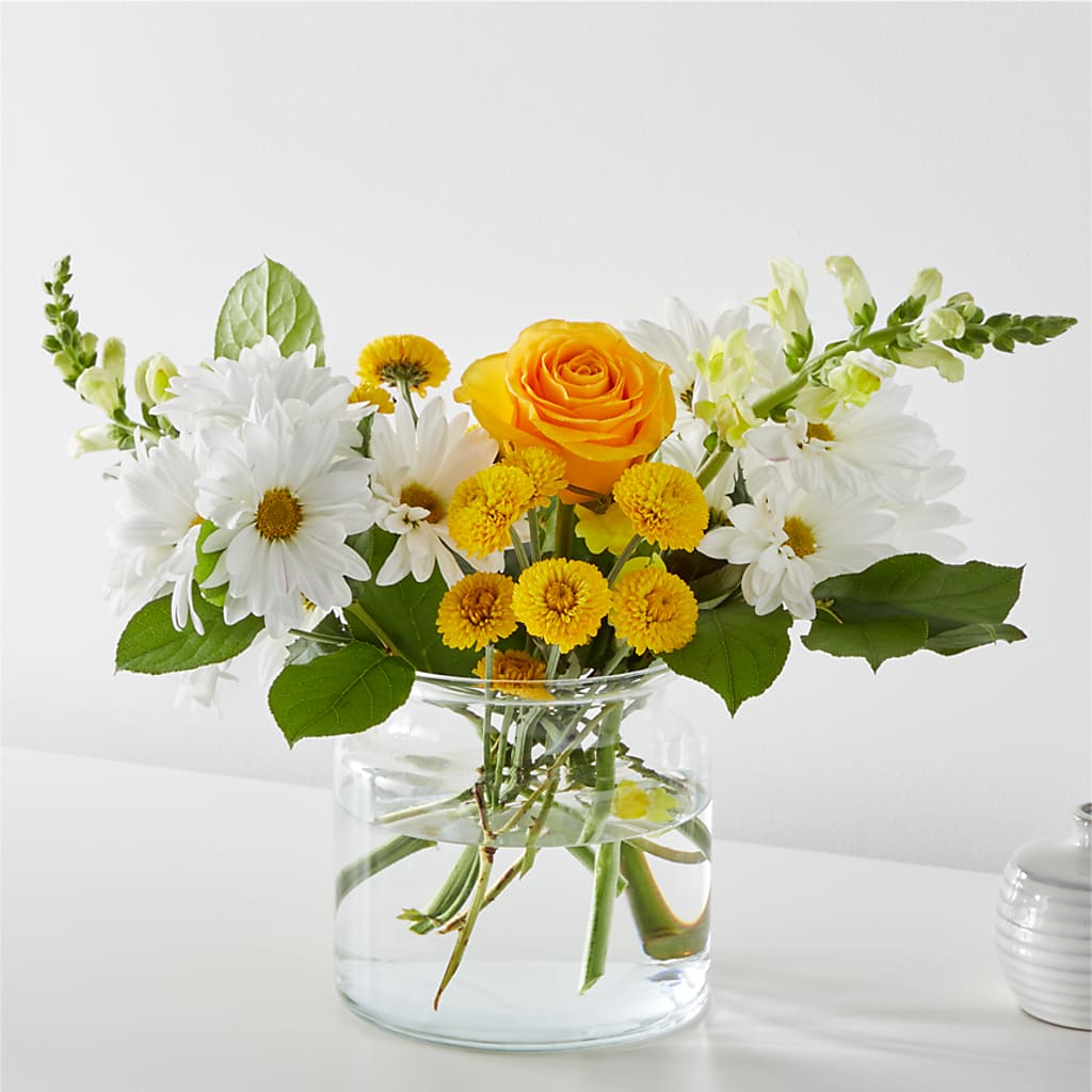 Sun Salutation Bouquet – MOORE'S FLOWERS & GIFTS, Fayette AL