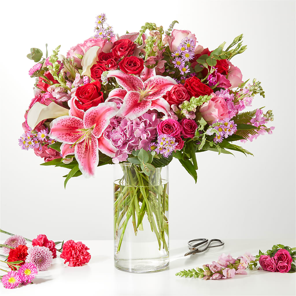 Swooning Over You - A Luxury Florist Original – MOORE'S FLOWERS & GIFTS, Fayette AL