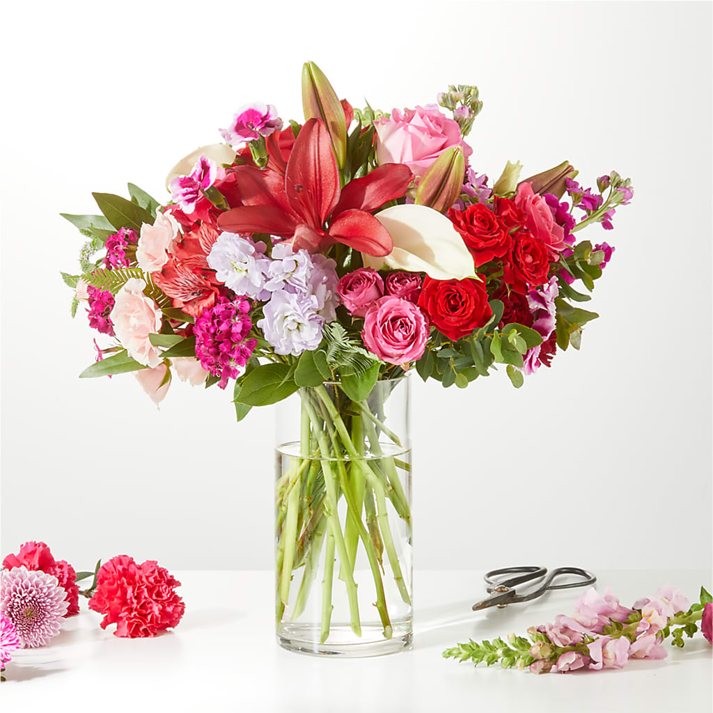 Swooning Over You - A Luxury Florist Original – MOORE'S FLOWERS & GIFTS, Fayette AL