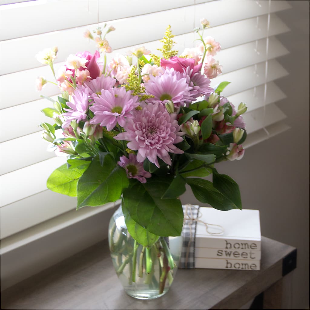 Pastel Tradition - A Florist Original – MOORE'S FLOWERS & GIFTS, Fayette AL