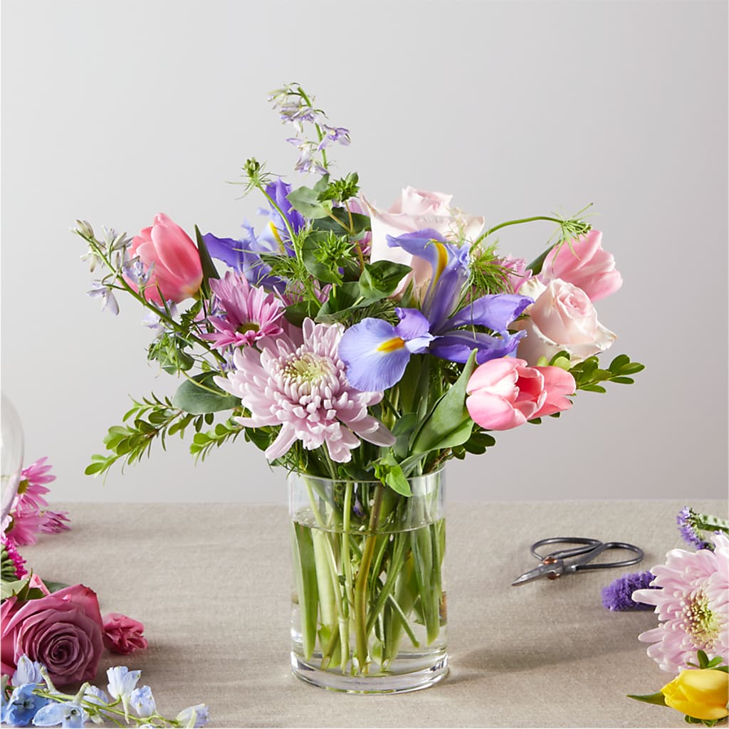 Pastel Tradition - A Florist Original – MOORE'S FLOWERS & GIFTS, Fayette AL