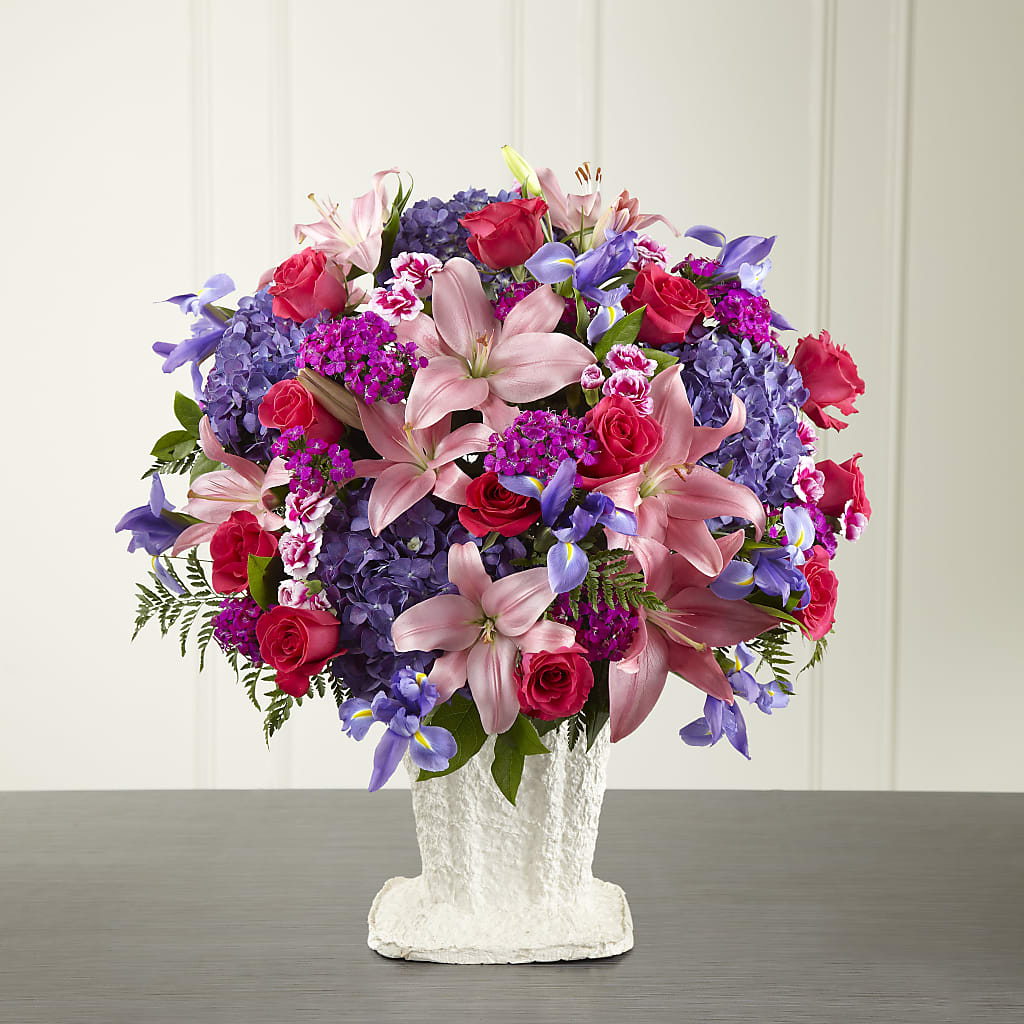We Fondly Remember Arrangement – MOORE'S FLOWERS & GIFTS, Fayette AL