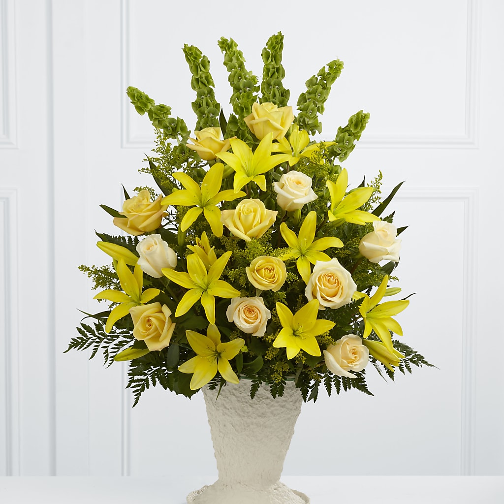 Golden Memories Arrangement – MOORE'S FLOWERS & GIFTS, Fayette AL