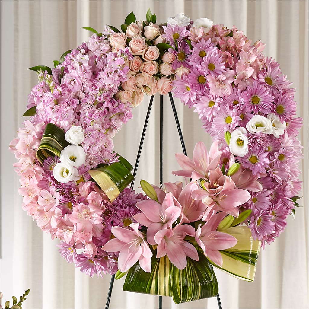 Gift of Warmth Wreath – MOORE'S FLOWERS & GIFTS, Fayette AL