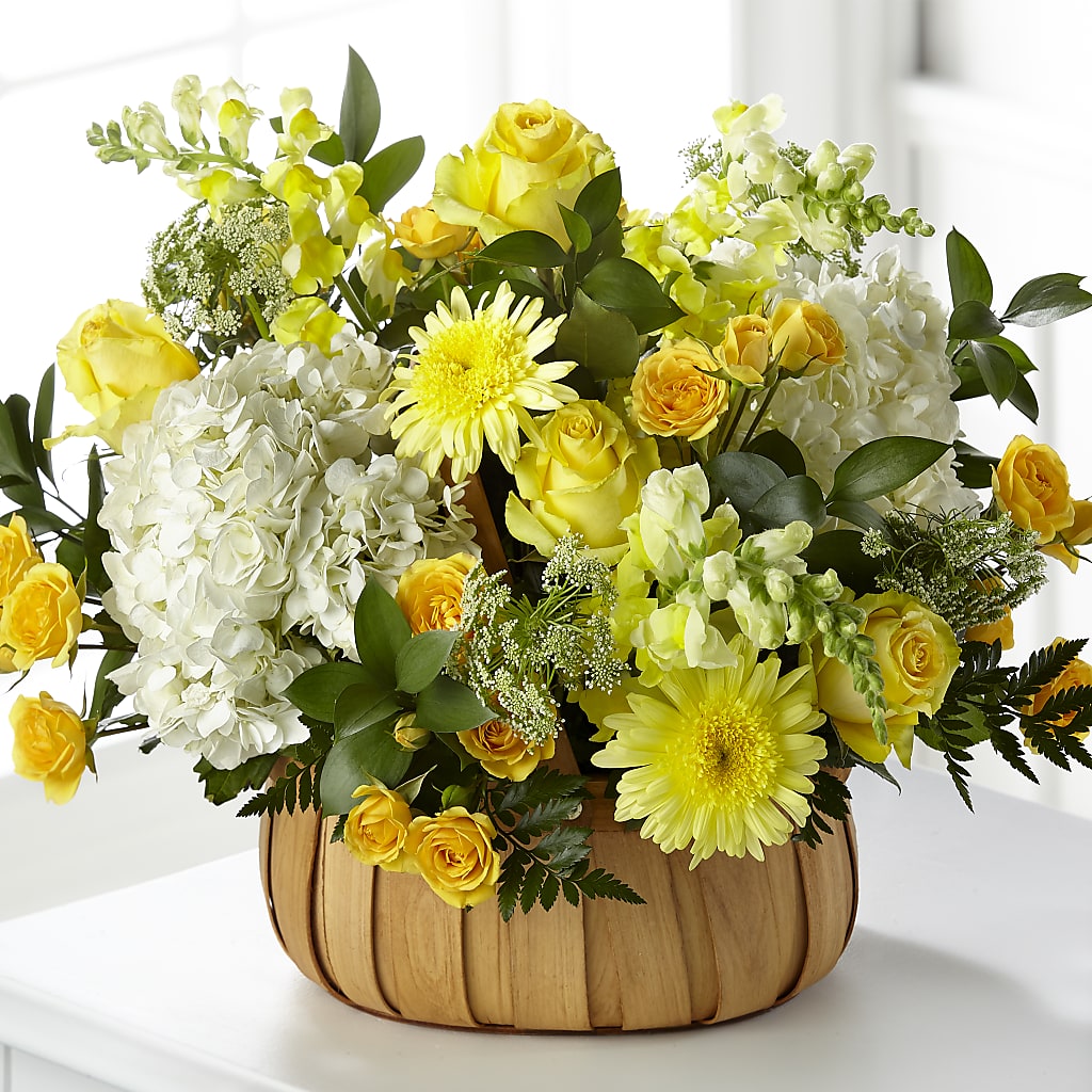 Rustic Remembrance Basket – MOORE'S FLOWERS & GIFTS, Fayette AL