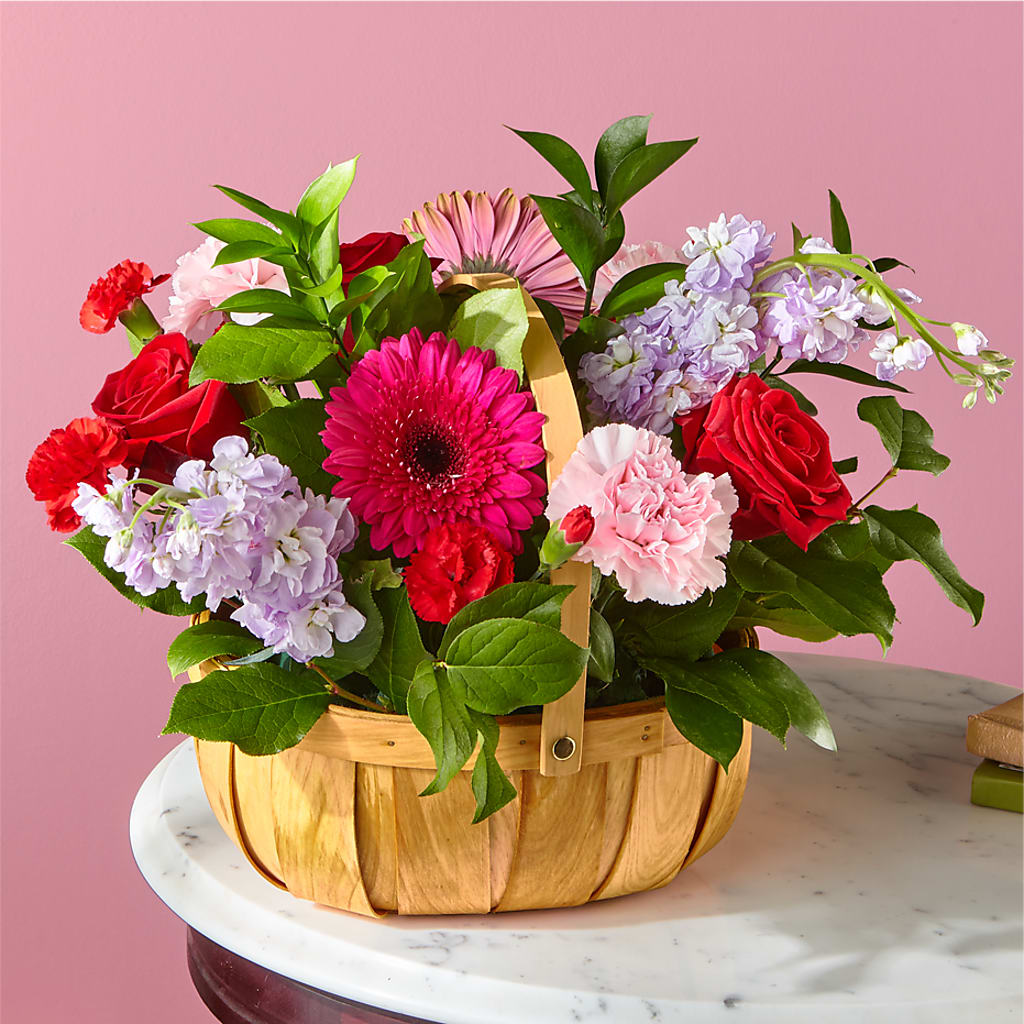 Pink Picnic Basket – MOORE'S FLOWERS & GIFTS, Fayette AL