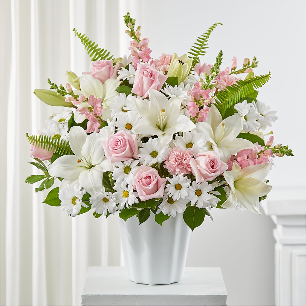 Soft Touch Tabletop Basket – MOORE'S FLOWERS & GIFTS, Fayette AL