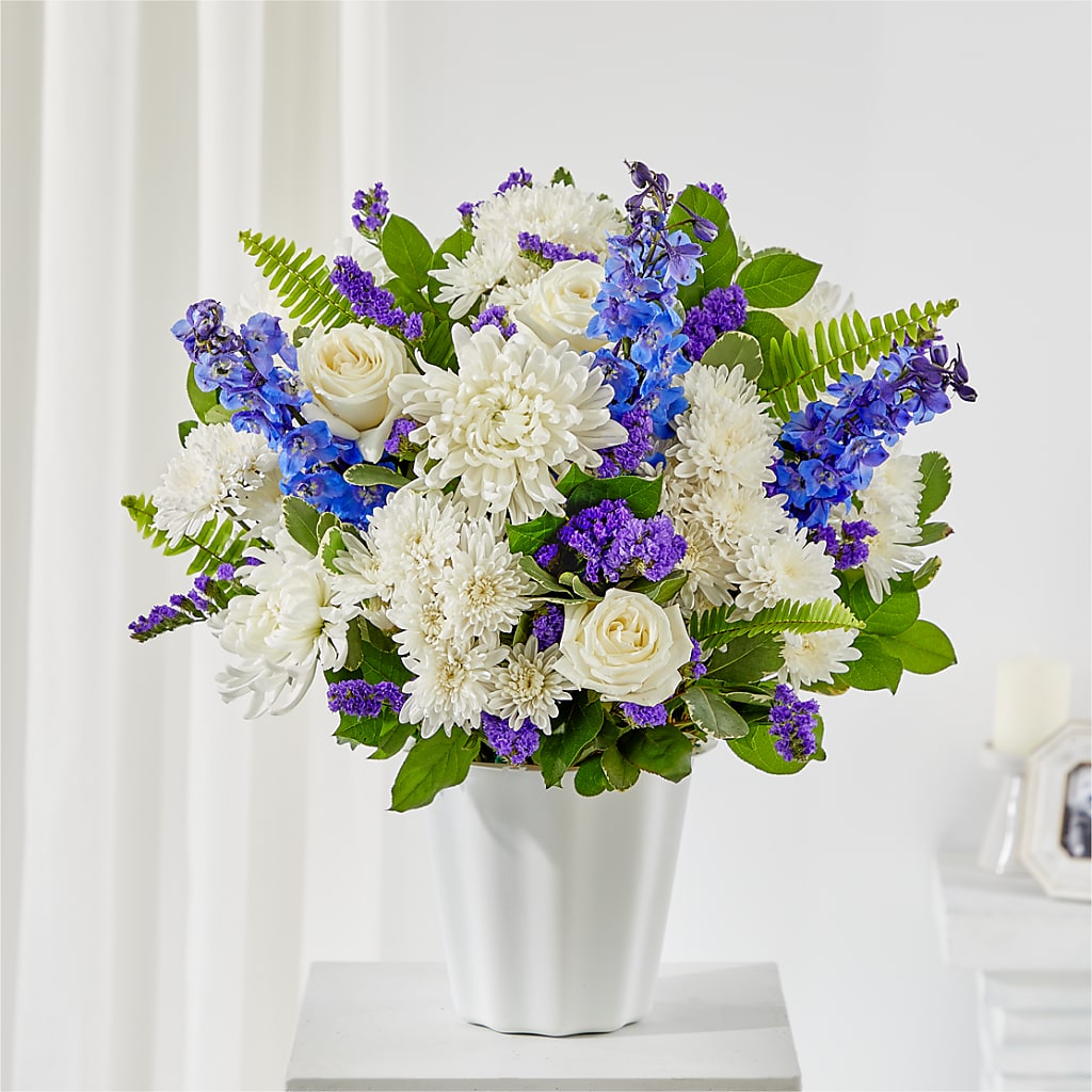 Hold Dear Tabletop Basket – MOORE'S FLOWERS & GIFTS, Fayette AL