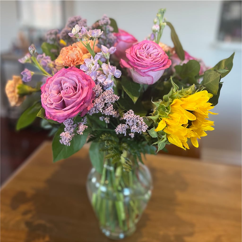 Yellow Brick Road Bouquet – MOORE'S FLOWERS & GIFTS, Fayette AL
