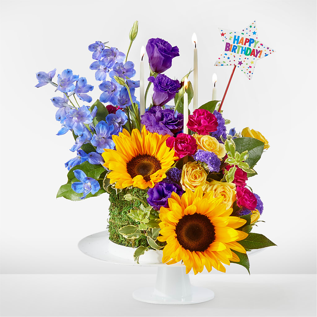 Star of the Day Floral Cake – MOORE'S FLOWERS & GIFTS, Fayette AL