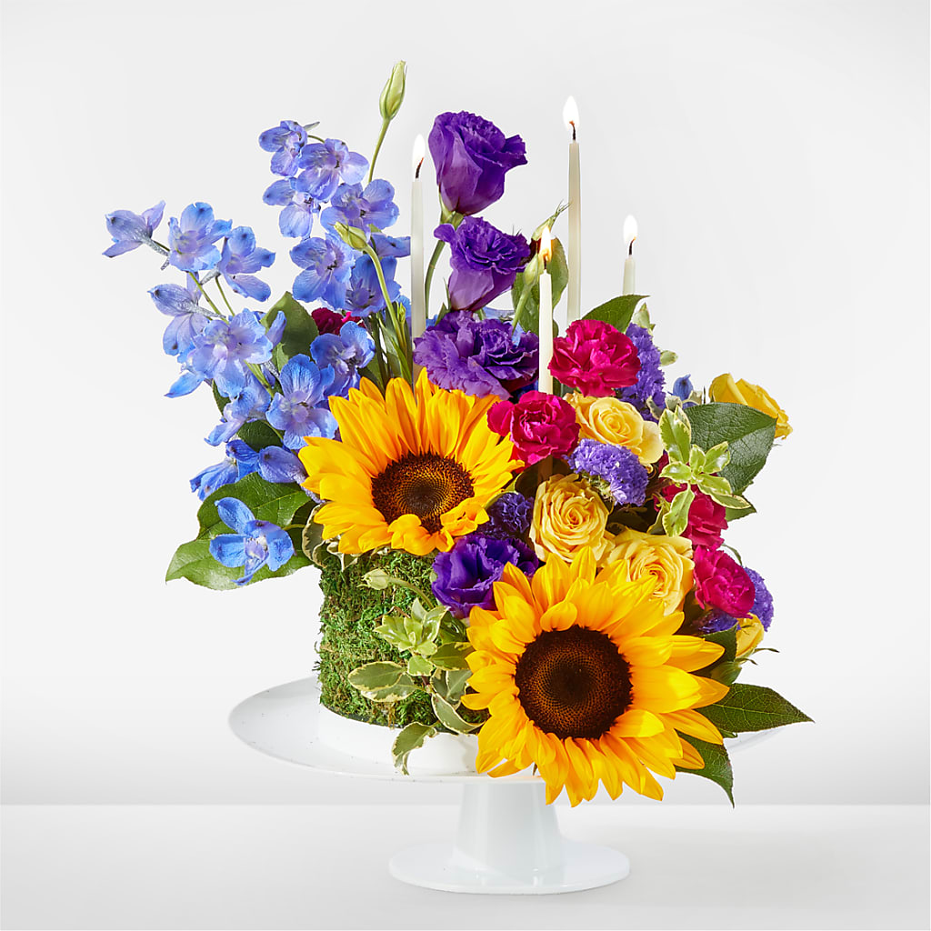 Star of the Day Floral Cake – MOORE'S FLOWERS & GIFTS, Fayette AL