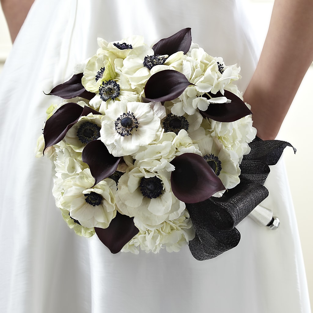 To Have and To Hold Bouquet – MOORE'S FLOWERS & GIFTS, Fayette AL