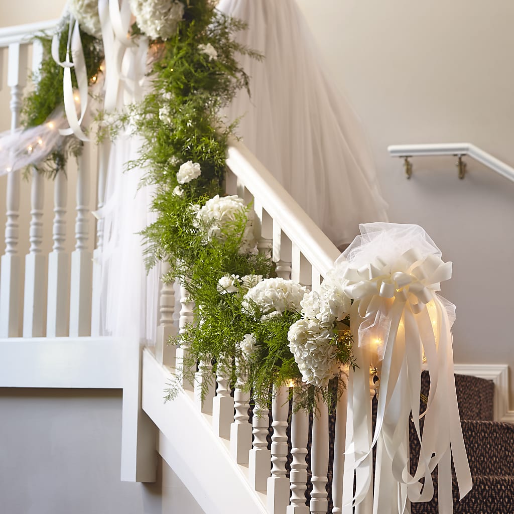 Champagne Dreams Garland – MOORE'S FLOWERS & GIFTS, Fayette AL