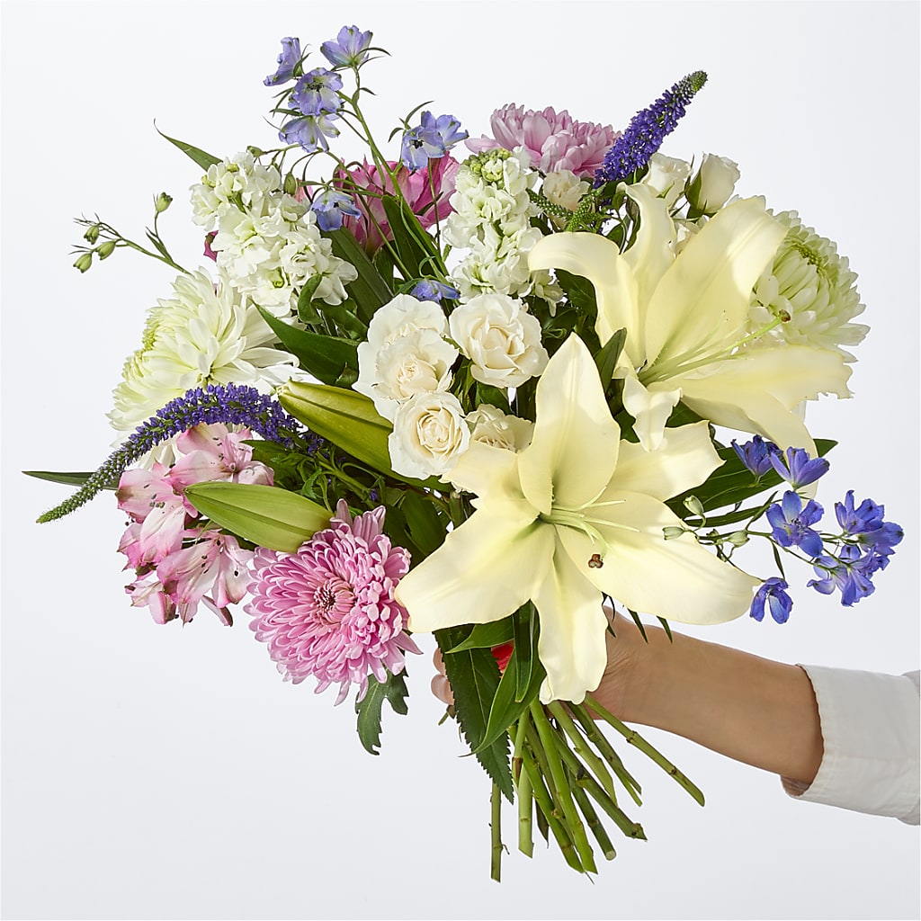 Winter Celebration Bouquet – MOORE'S FLOWERS & GIFTS, Fayette AL