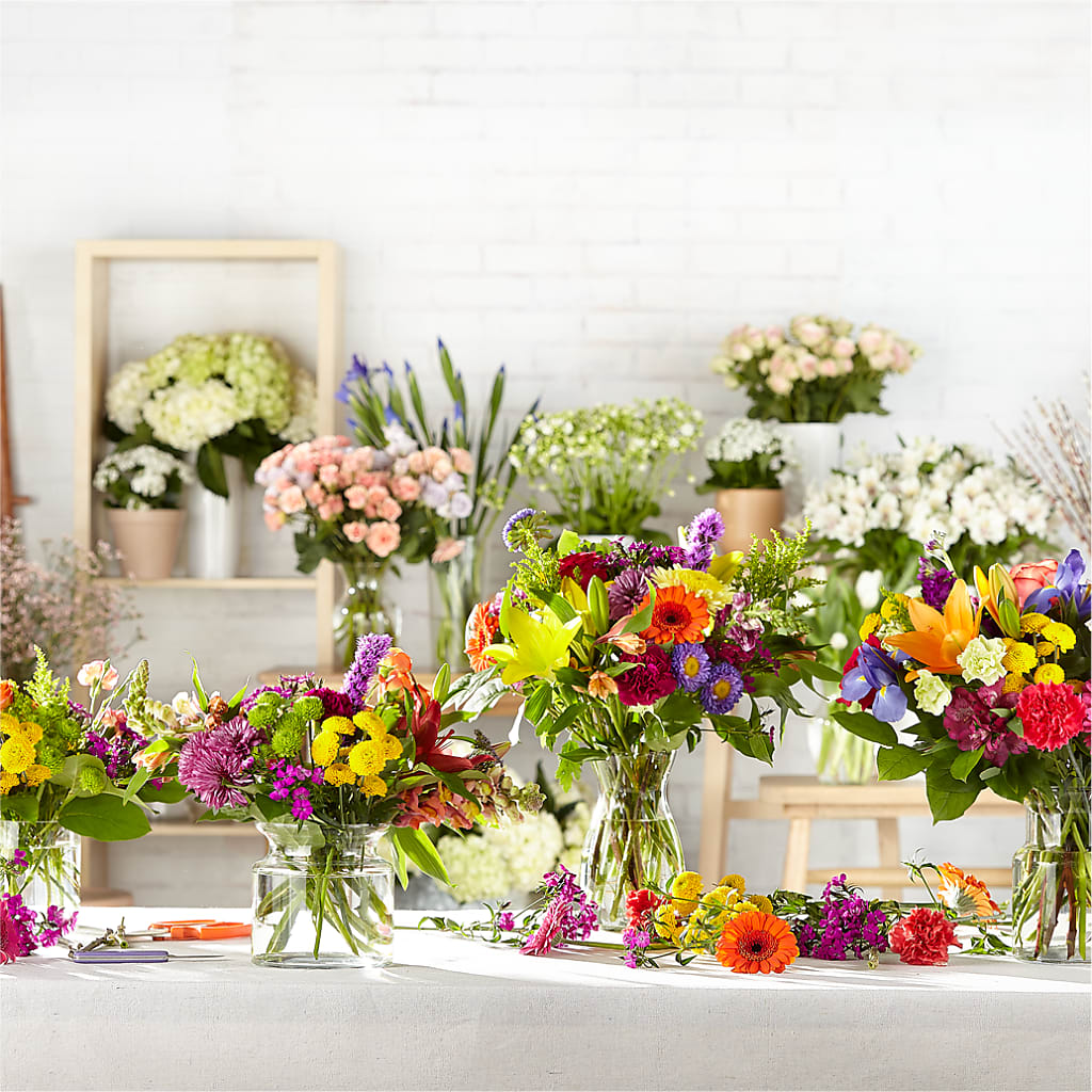 Bold & Bright – A Florist Original – MOORE'S FLOWERS & GIFTS, Fayette AL