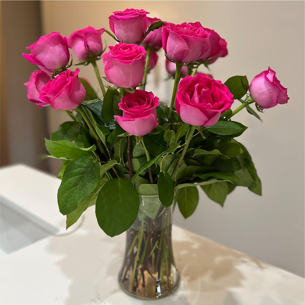 Long Stem Pink Rose Bouquet – MOORE'S FLOWERS & GIFTS, Fayette AL