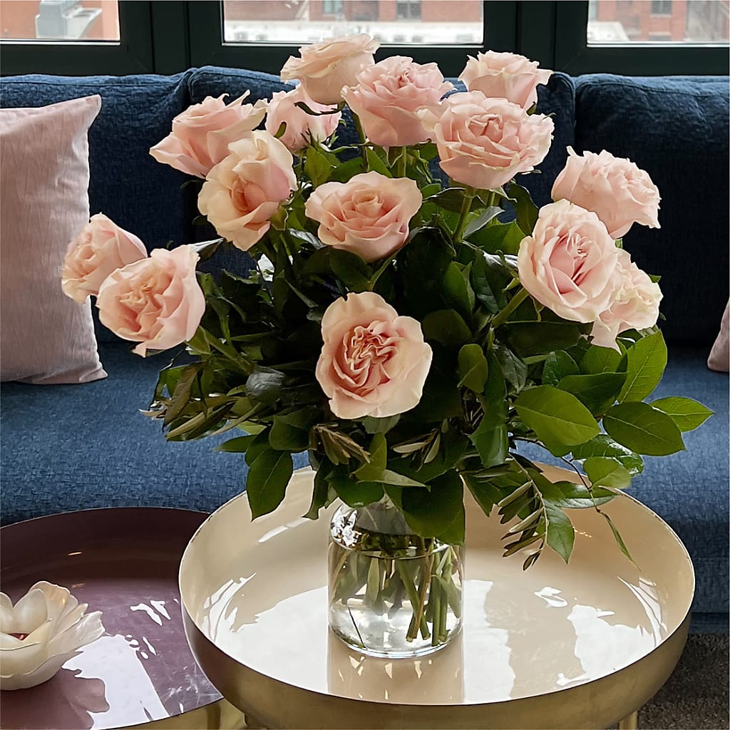 Long Stem Pink Rose Bouquet – MOORE'S FLOWERS & GIFTS, Fayette AL