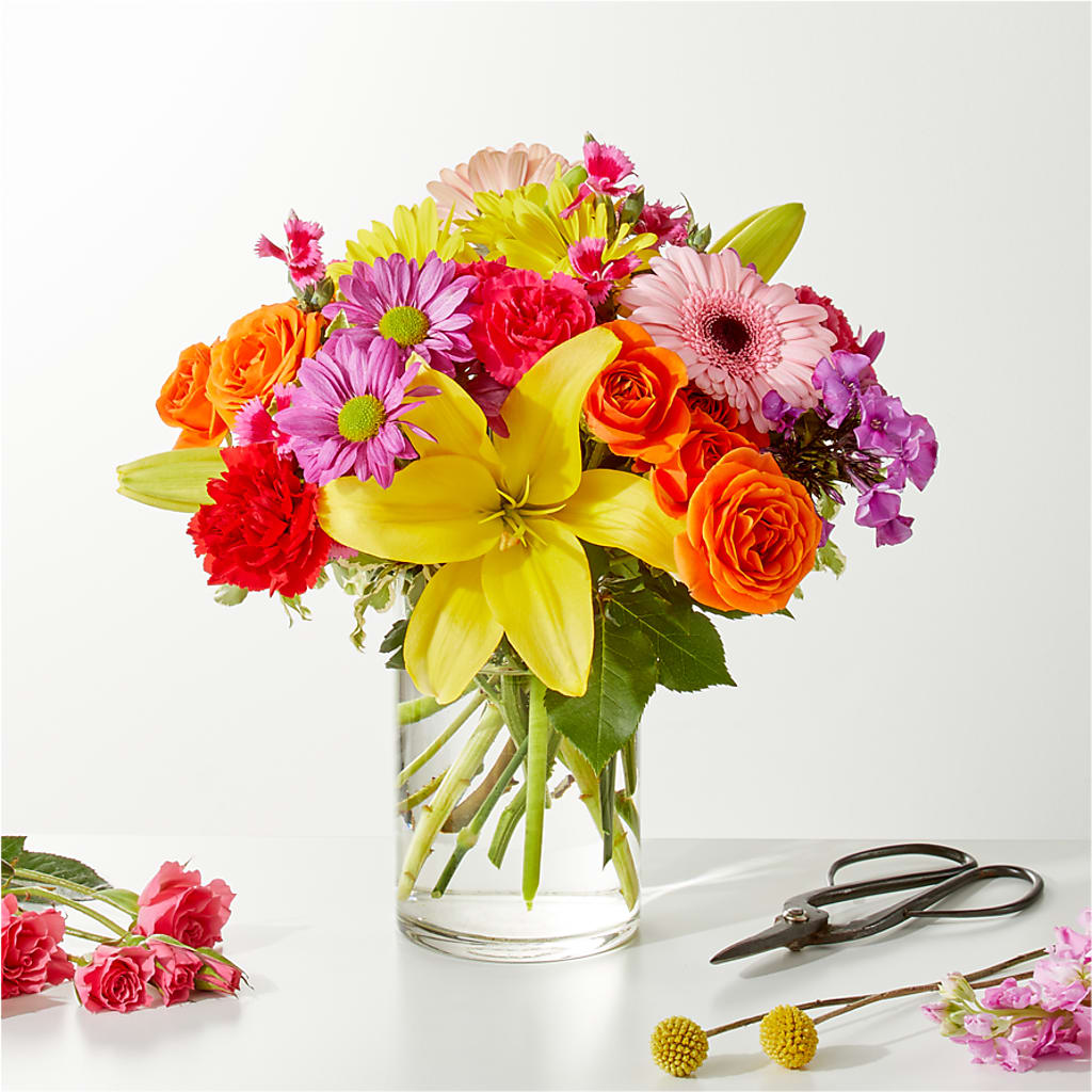 Cue the Confetti - A Florist Original – MOORE'S FLOWERS & GIFTS, Fayette AL