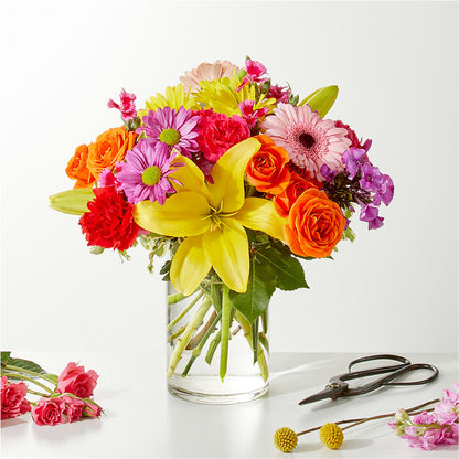 Cue the Confetti - A Florist Original – MOORE'S FLOWERS & GIFTS, Fayette AL
