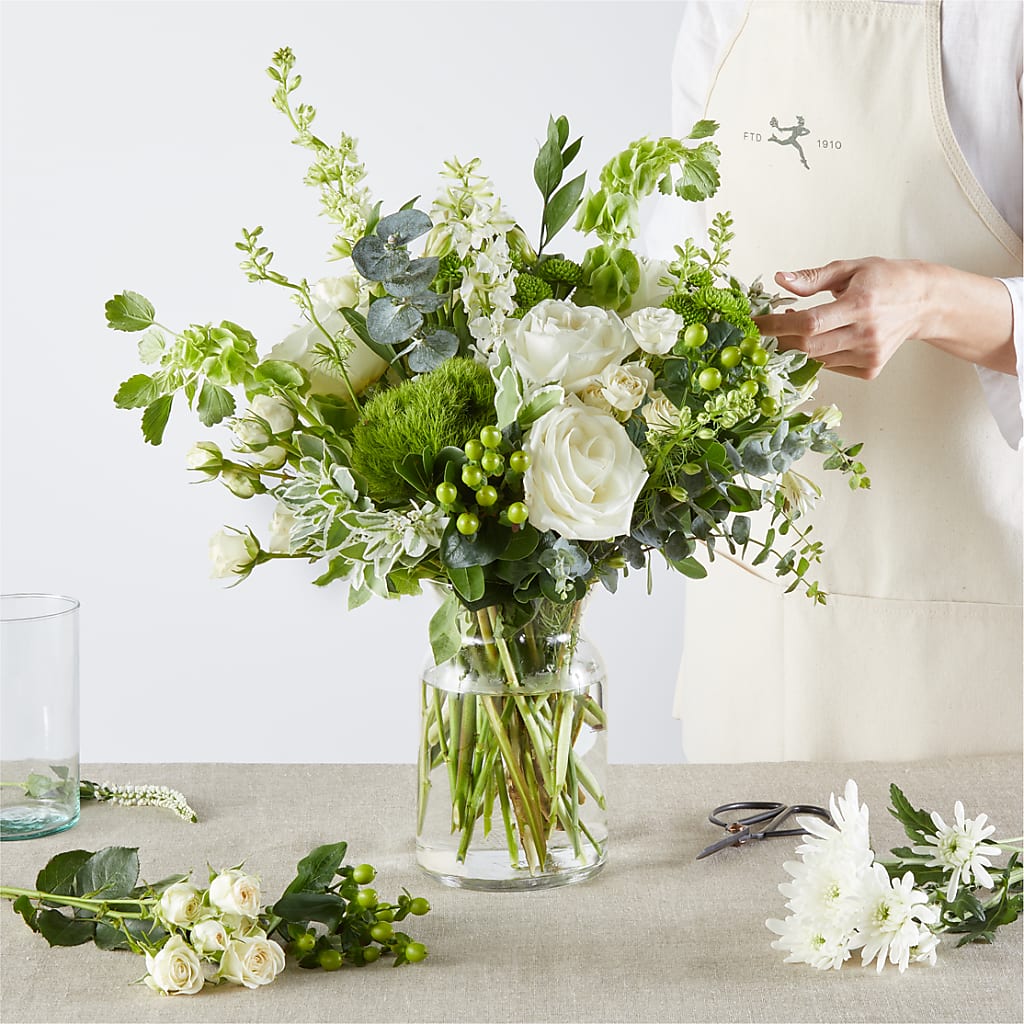 Irish Garden - A Florist Original – MOORE'S FLOWERS & GIFTS, Fayette AL
