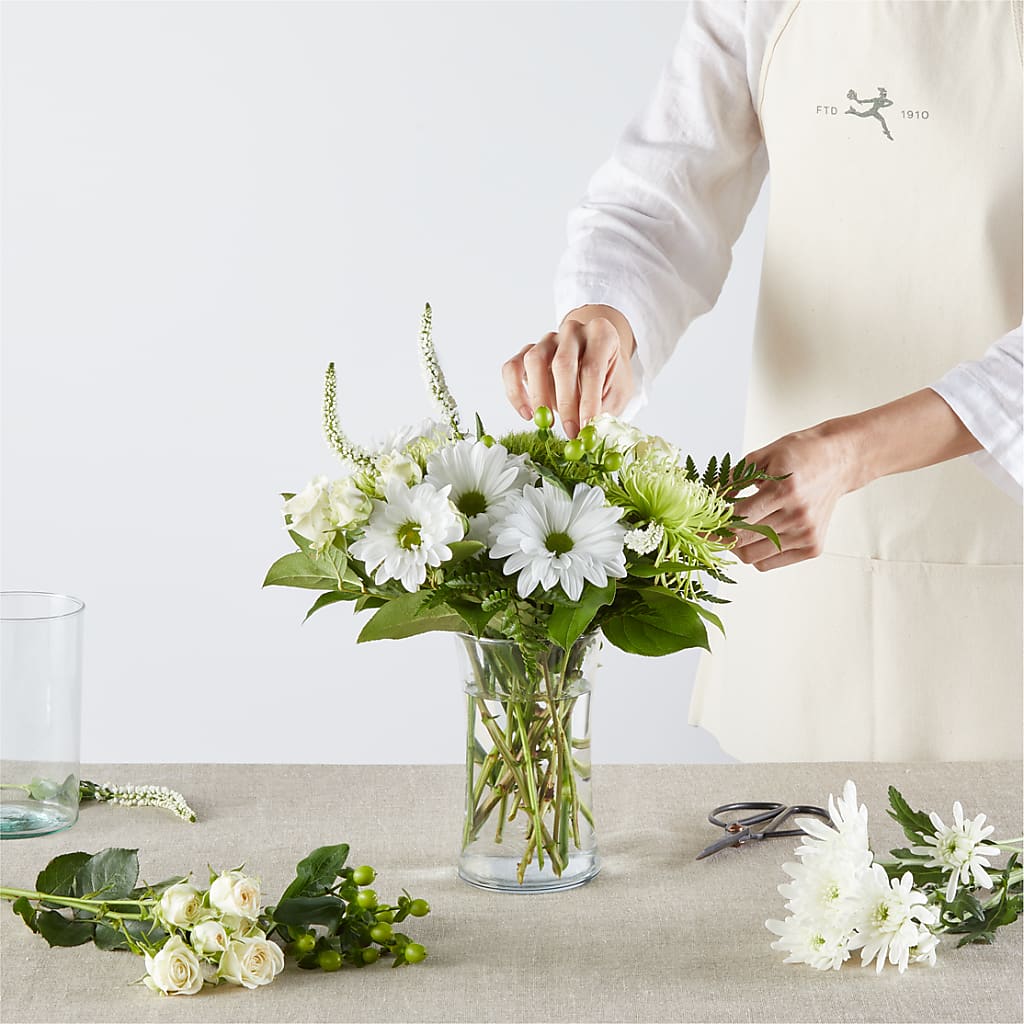 Irish Garden - A Florist Original – MOORE'S FLOWERS & GIFTS, Fayette AL