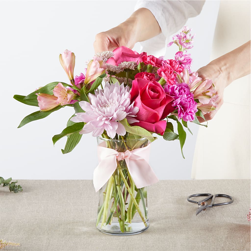 Pink Ribbon - A Florist Original – MOORE'S FLOWERS & GIFTS, Fayette AL