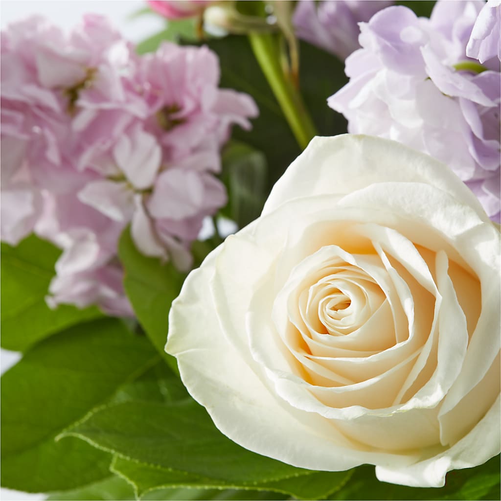 Springtime Spritz Bouquet – MOORE'S FLOWERS & GIFTS, Fayette AL