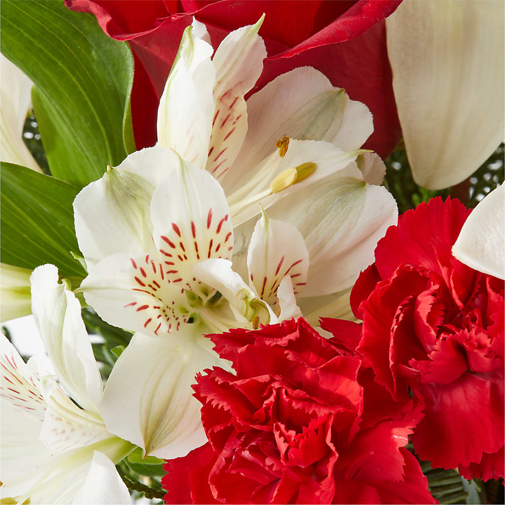 Holiday Season Bouquet – MOORE'S FLOWERS & GIFTS, Fayette AL