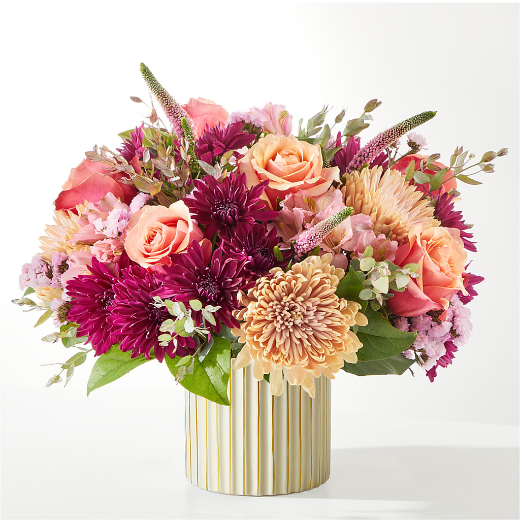 Berry Cobbler Bouquet with Ivory Vase – MOORE'S FLOWERS & GIFTS, Fayette AL