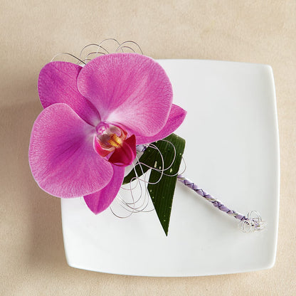 Glorious Boutonniere – MOORE'S FLOWERS & GIFTS, Fayette AL